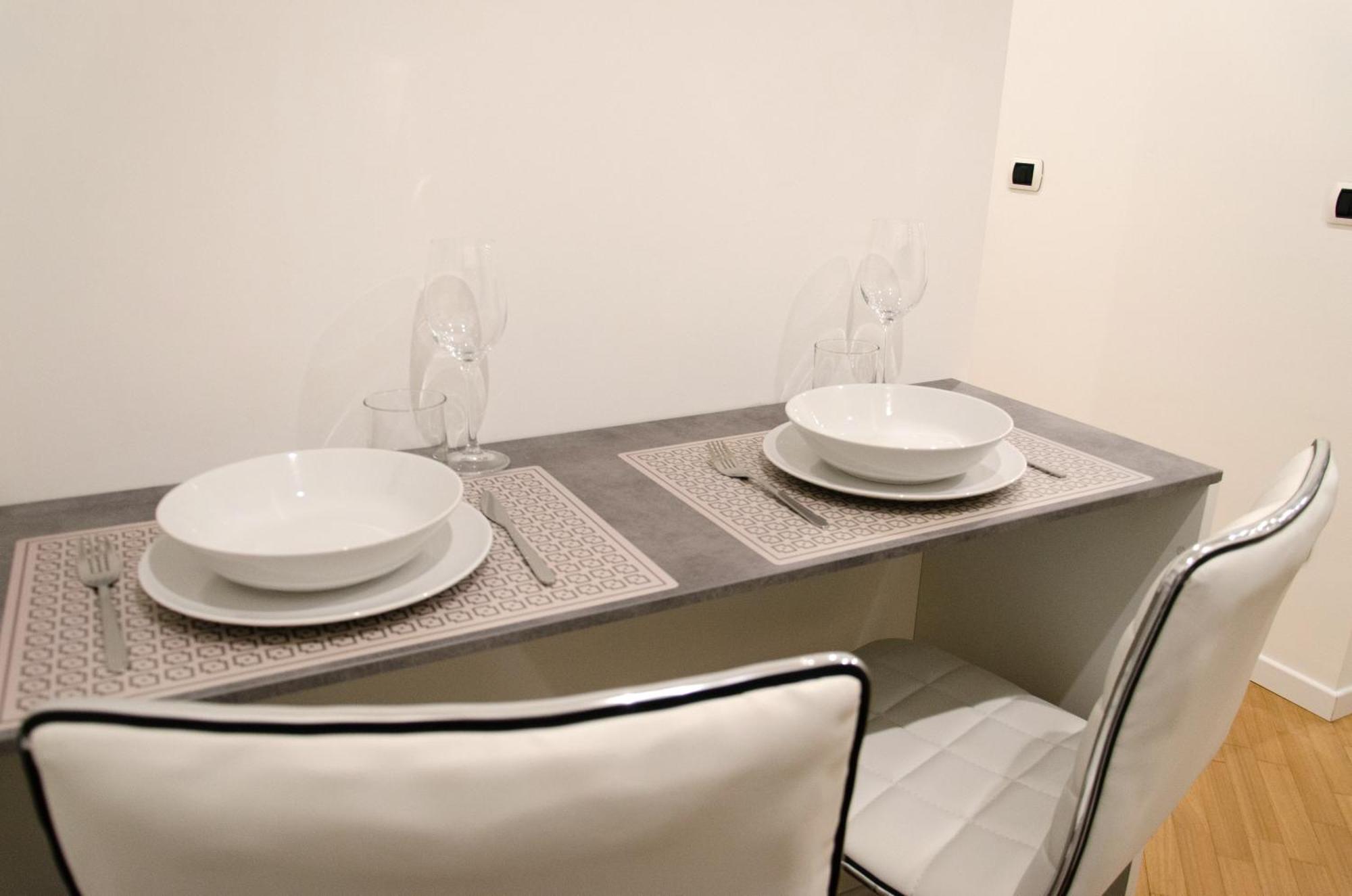Magnoliaapartments - 5 Nirone Center Milán Exterior foto